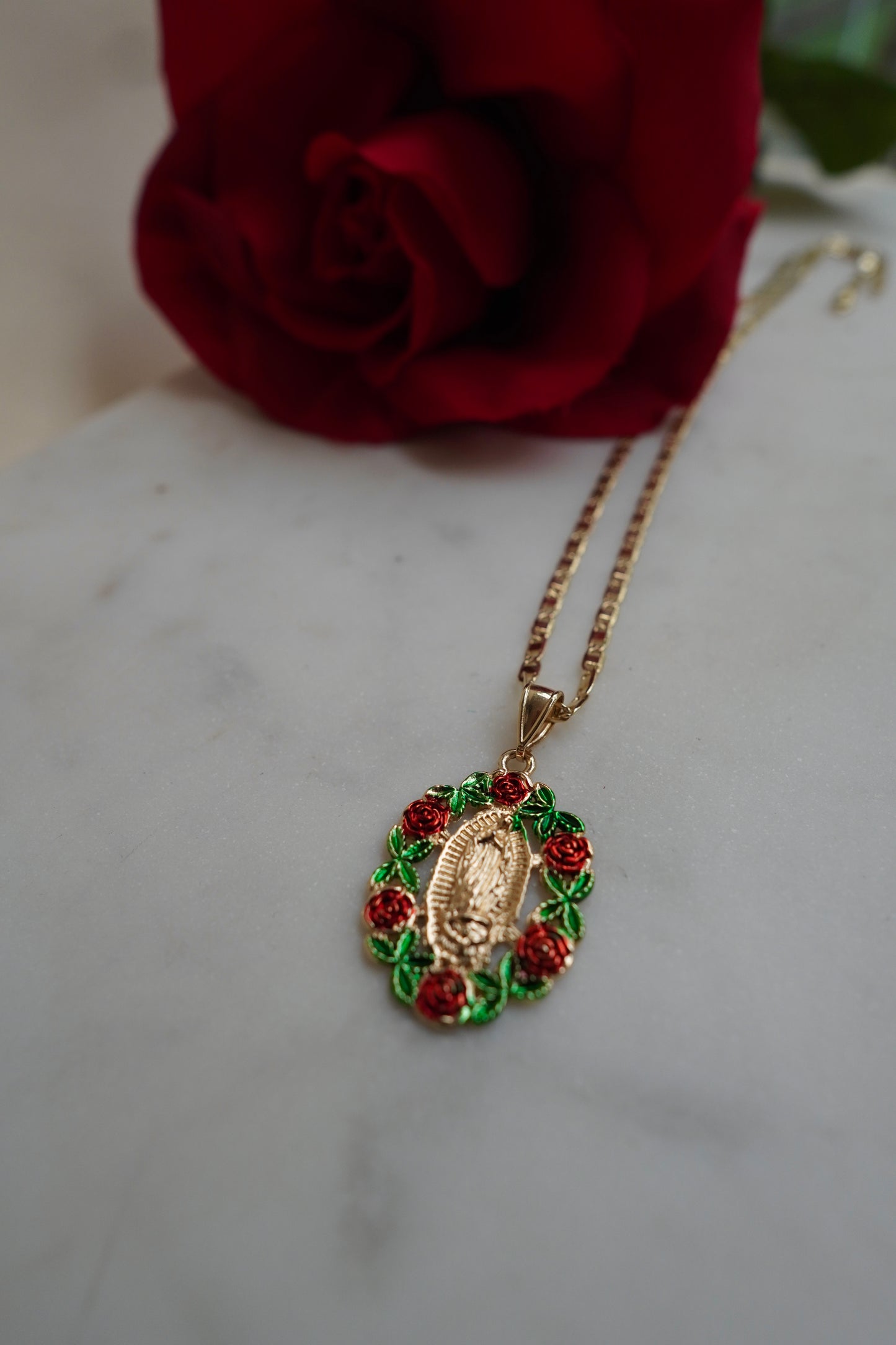 ROSA SAGRADA NECKLACE