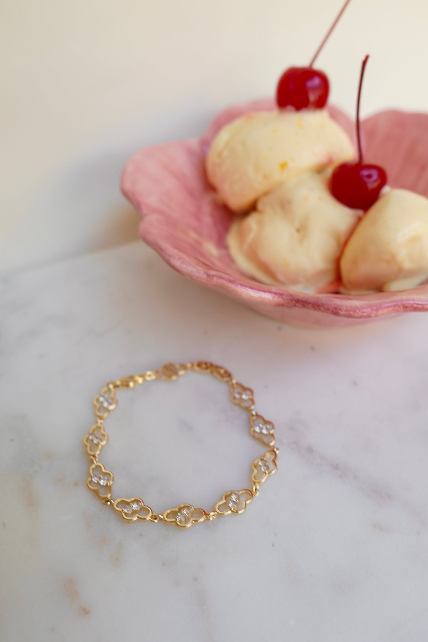 GUAVA GELATO BRACELET (GOLD)