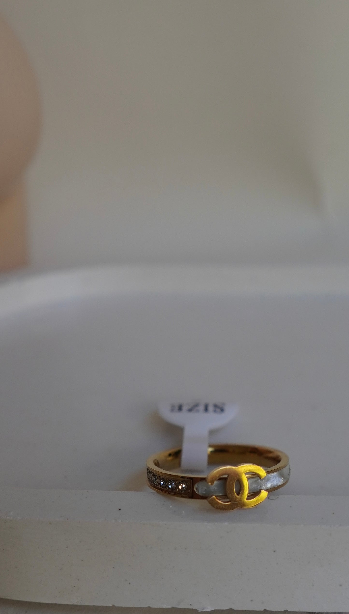 RICH GIRL RING (GOLD)