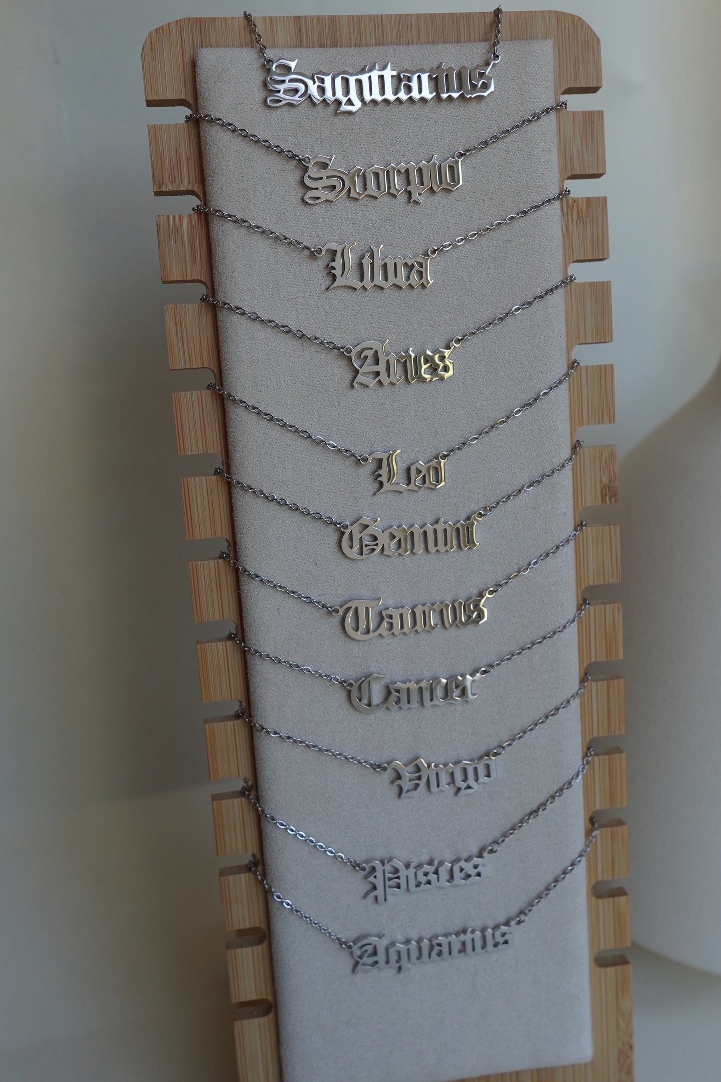 Zodiac Babe Necklace (SILVER)