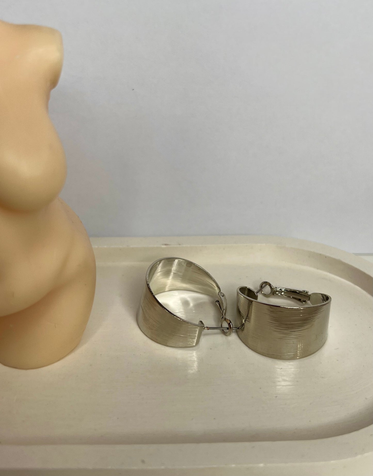 ISLAND VIBE EARRINGS (SILVER)