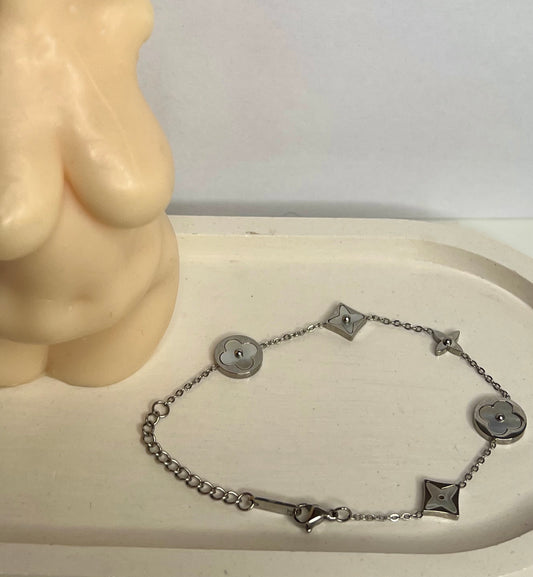 FOREVER PERFECT BRACELET (SILVER)