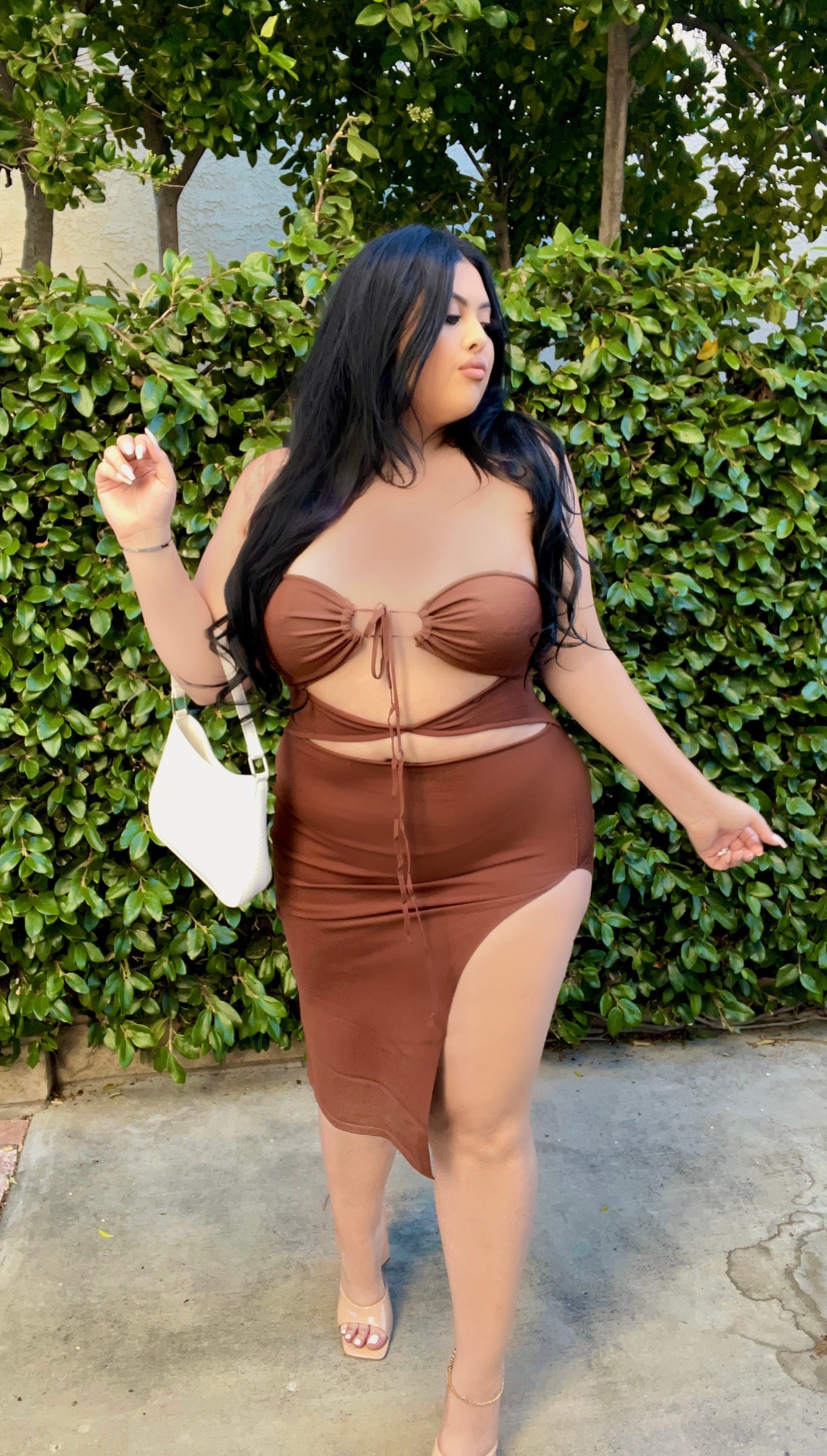 SUMMER IN TULUM DRESS (MOCHA)