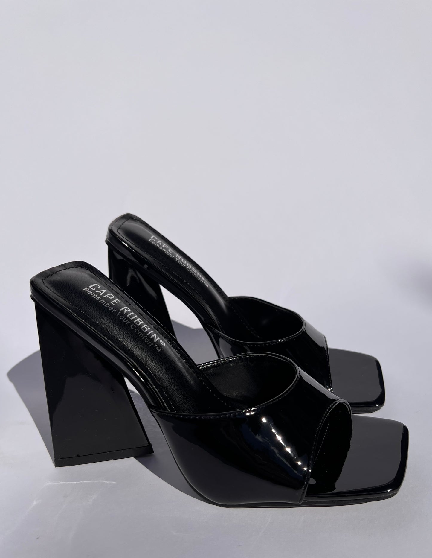 MARTY HEELS (BLACK)